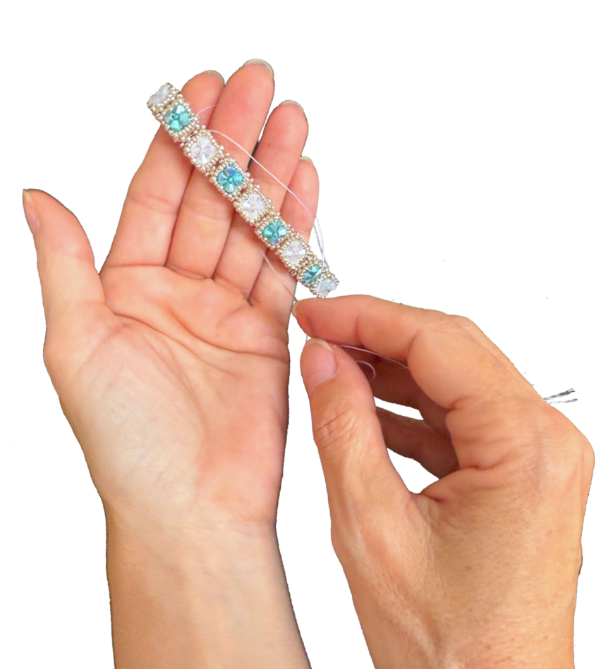 Assza beading hand